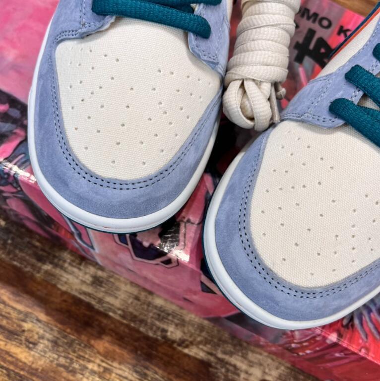 SAMC - NKE Shoes - 821