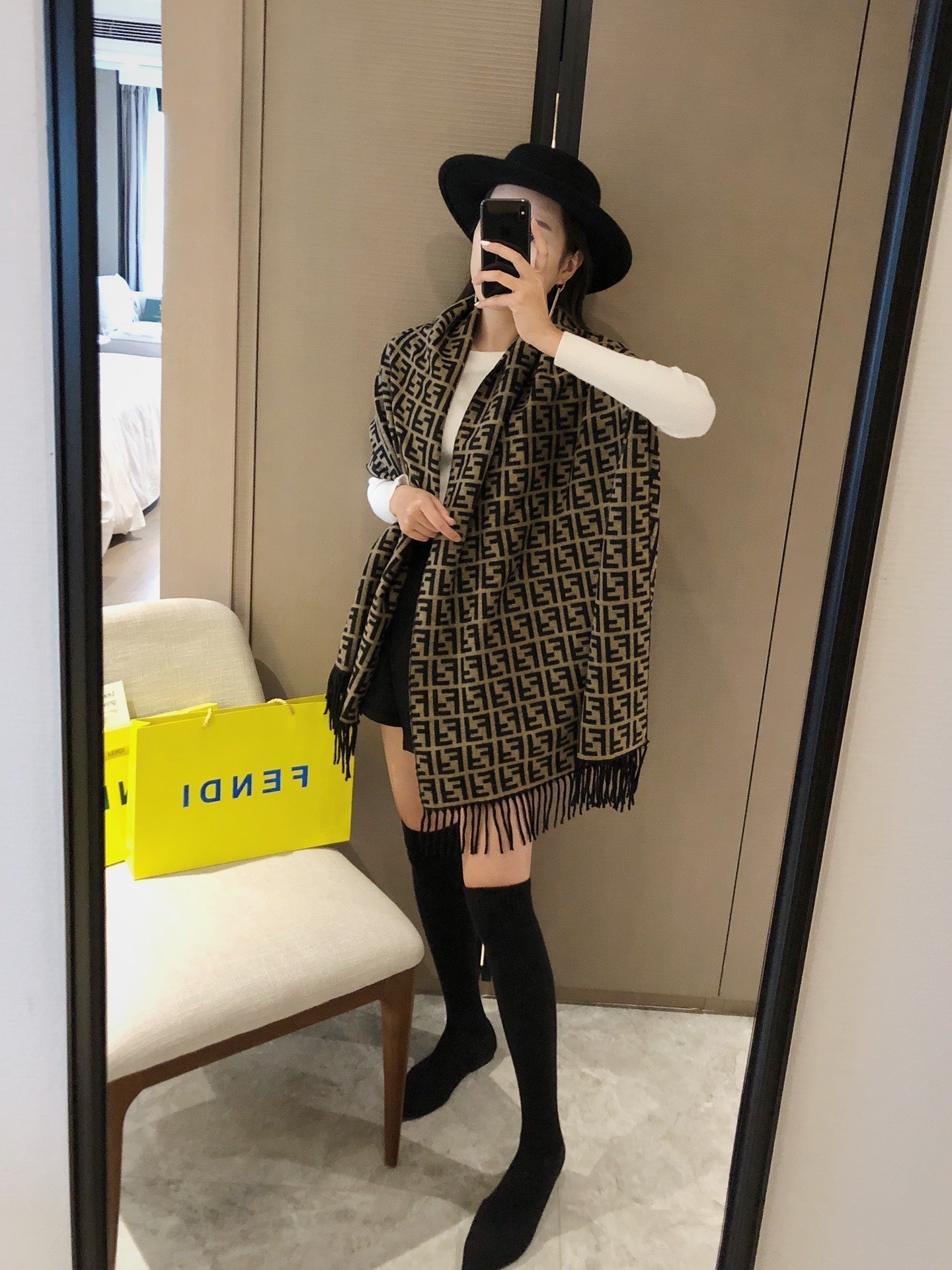 EN - Luxury FEI Scarf 016