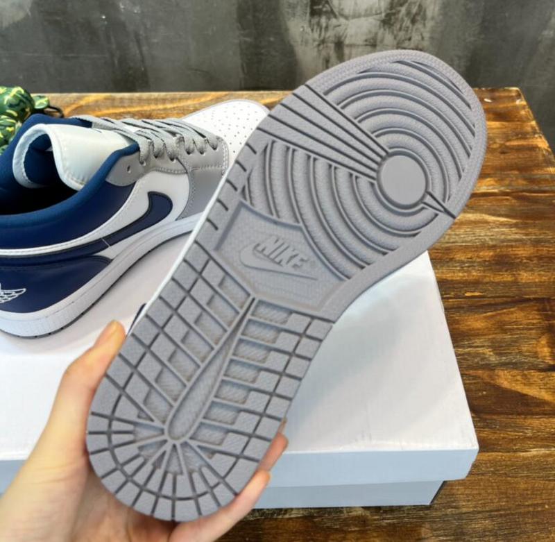 SAMC - NKE Shoes - 890