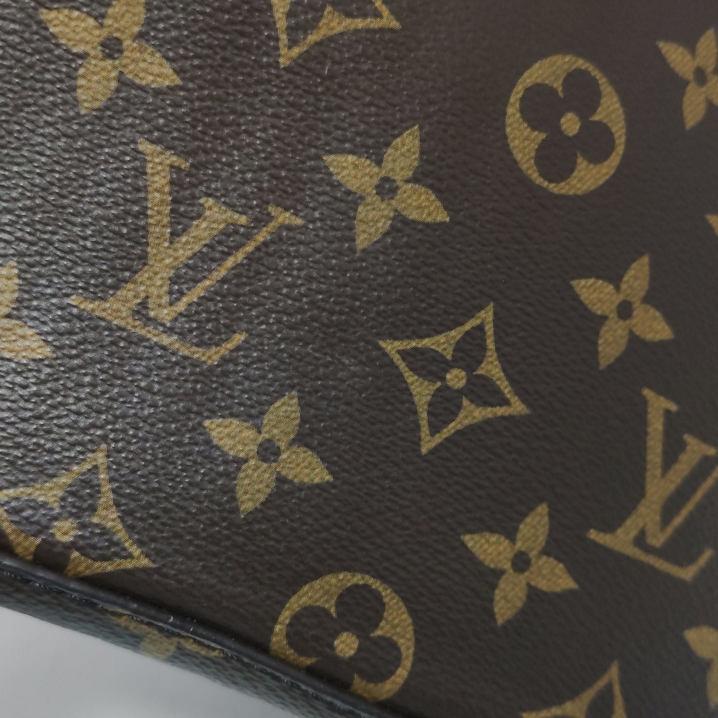 Preloved GLM-NÉONOÉ Medium Monogram Canvas Drawstring Crossbody Bag 057851400111