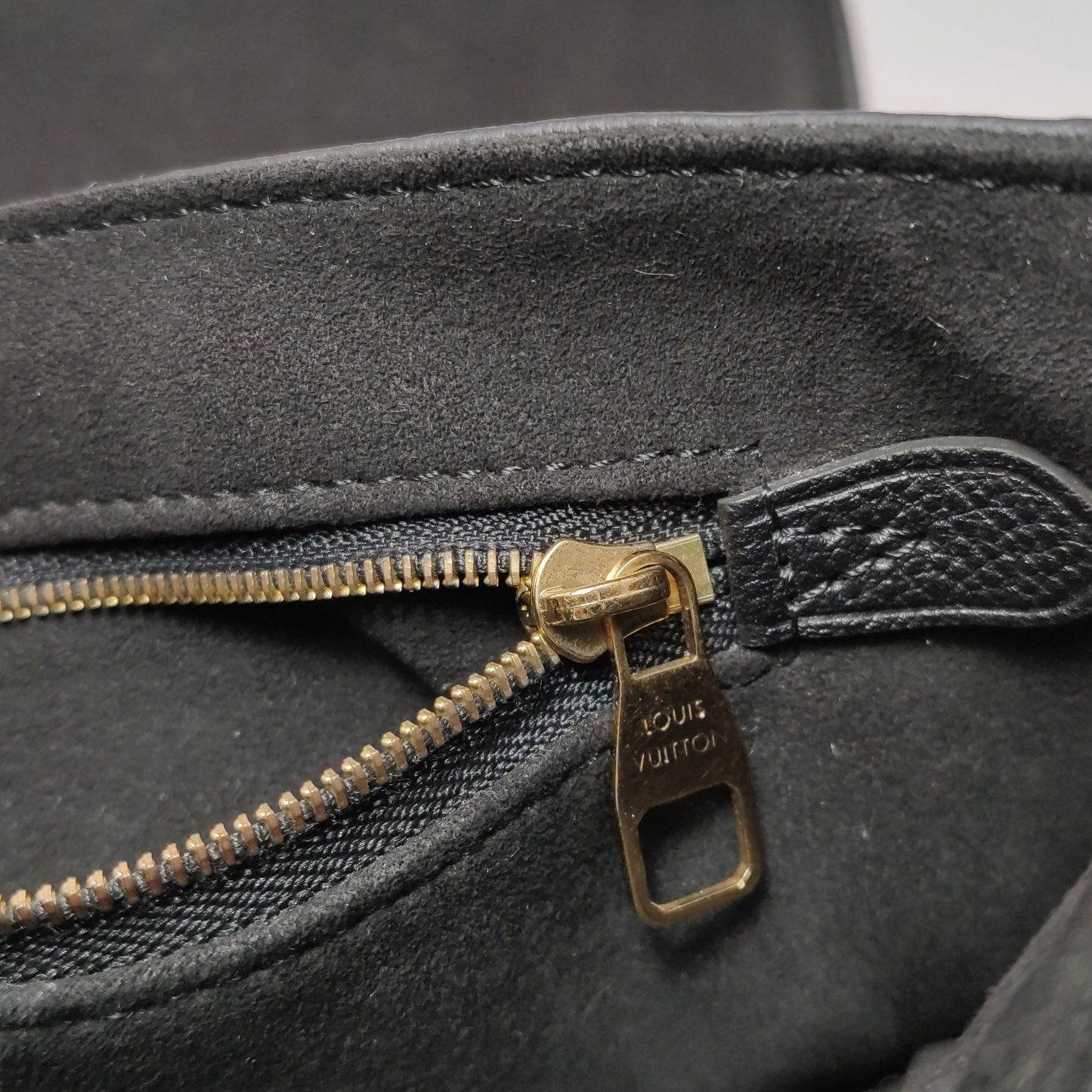 Preloved GLM-Saint Germain Leather Monogram S-lock Shoulder Bag 250602781220017