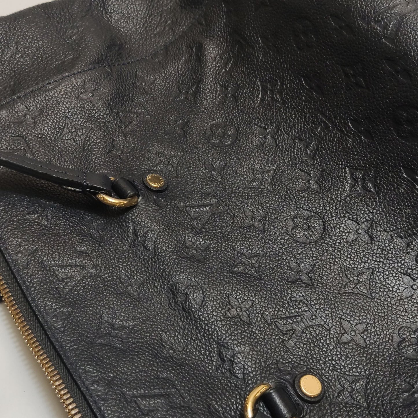 Preloved GLM-Lumineuse Small Leather Monogram Zip Pocket Shoulder Bag 250602781219548