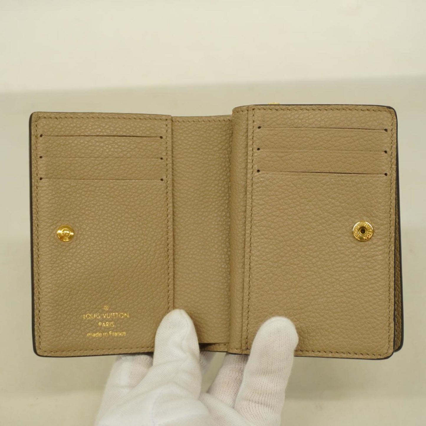Louis Vuitton Cléa Leather Wallet ()