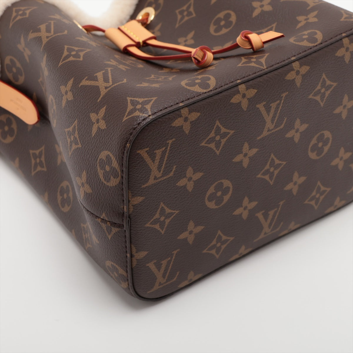 Louis Vuitton Monogram NeonoBB M46319 at