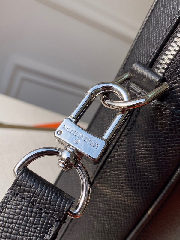 LOV2 Bags - Luxurious Bags 2709