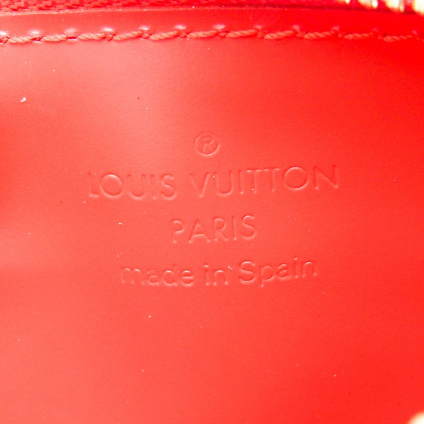 Louis Vuitton Pochette Clés Patent Leather Wallet ()