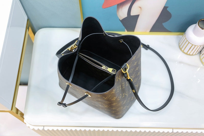 LOV2 Bags - Luxurious Bags 2689