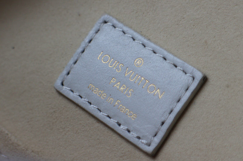 LOV2 Bags - Luxurious Bags 1716