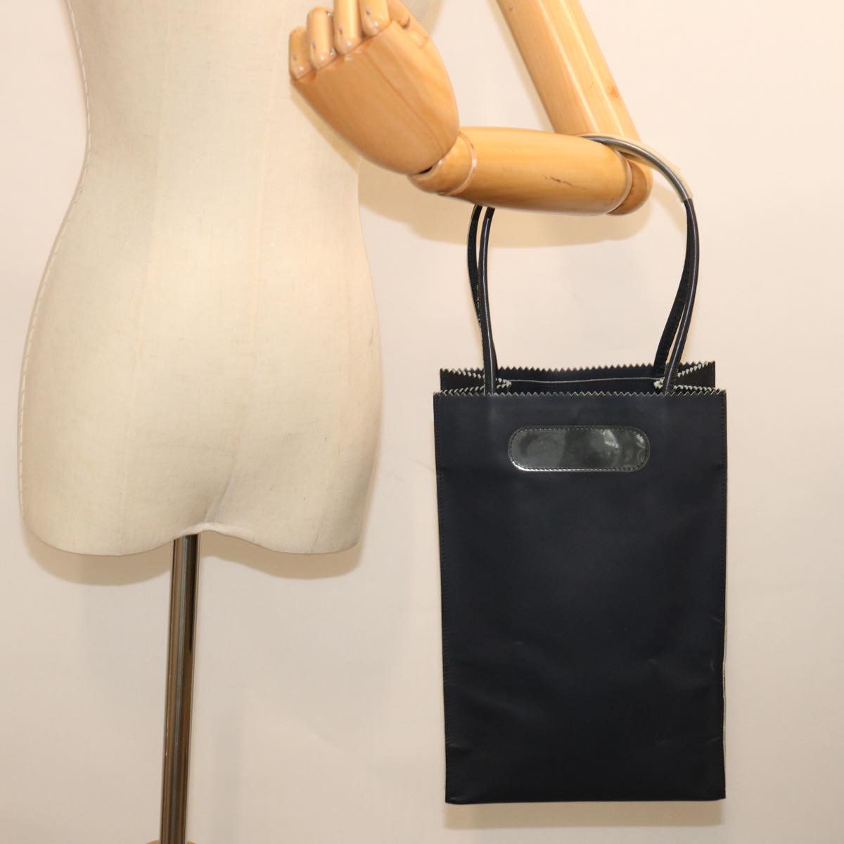 CHANEL Hand Bag Enamel Navy CC 71573