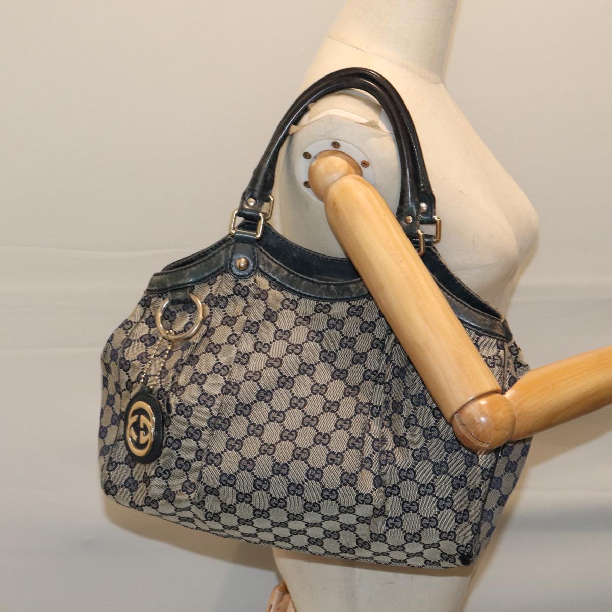 GUCCI GG Canvas Hand Bag Navy 211944 71797