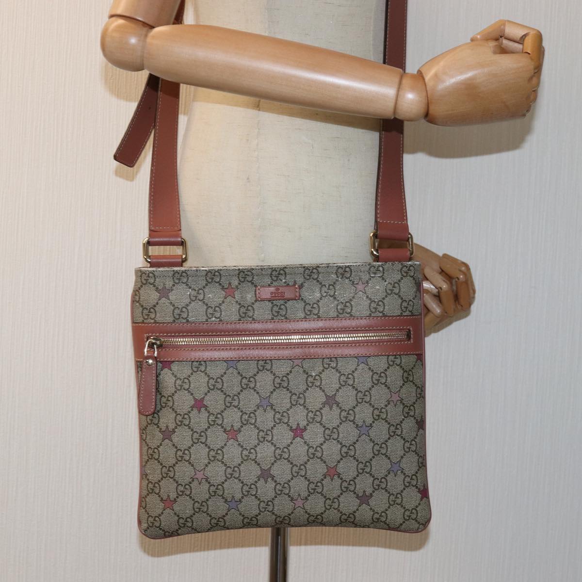 GUCCI GG Supreme Shoulder Bag PVC Beige 295257 72293