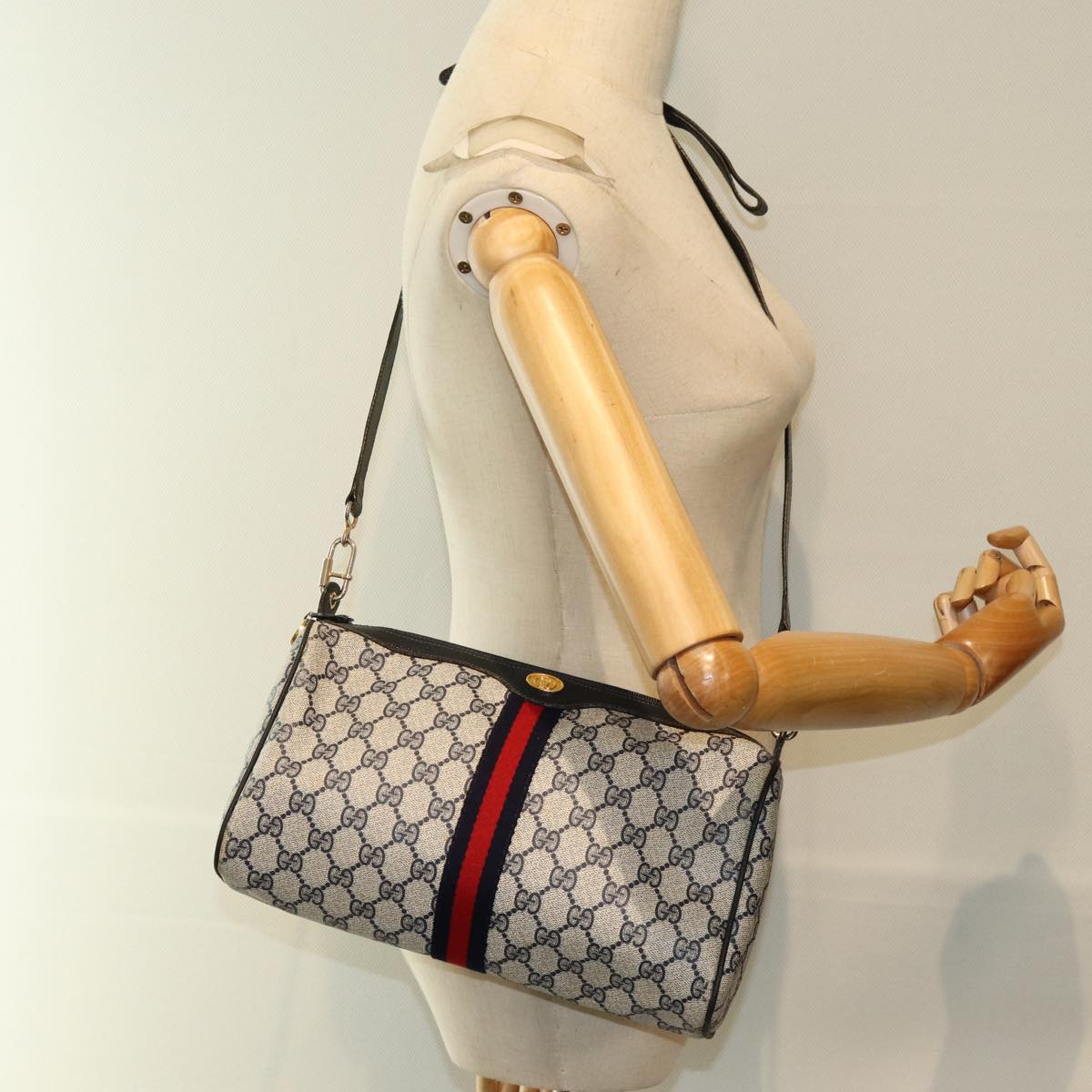 GUCCI GG Supreme Sherry Line Shoulder Bag PVC Navy Red 41 02 017 73591