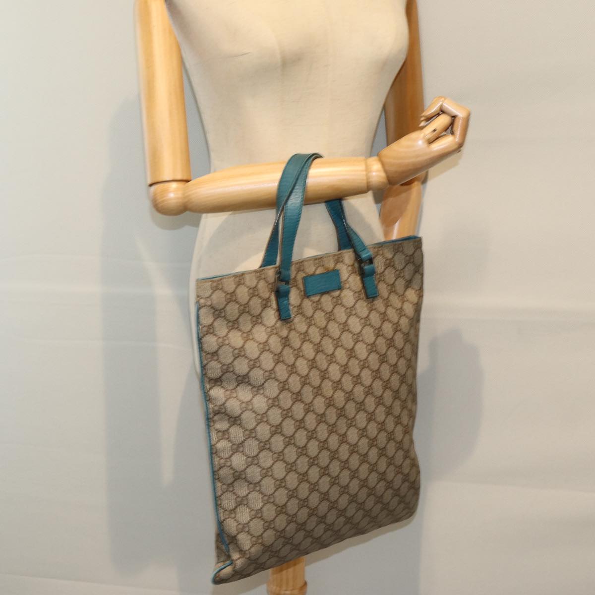 GUCCI GG Supreme Tote Bag PVC Beige 131258 73609