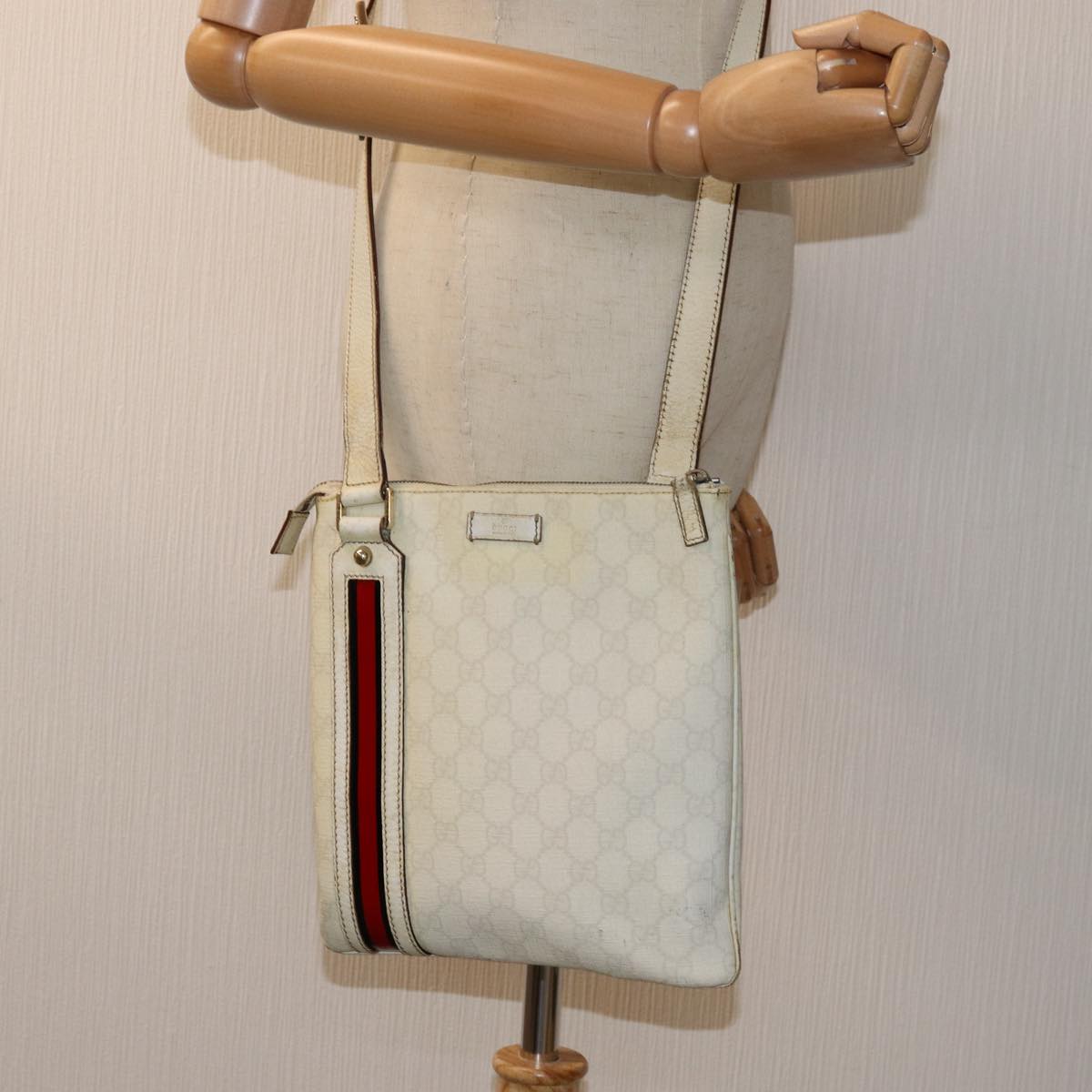 GUCCI GG Canvas Sherry Line Shoulder Bag PVC White Red Navy 153244 73983