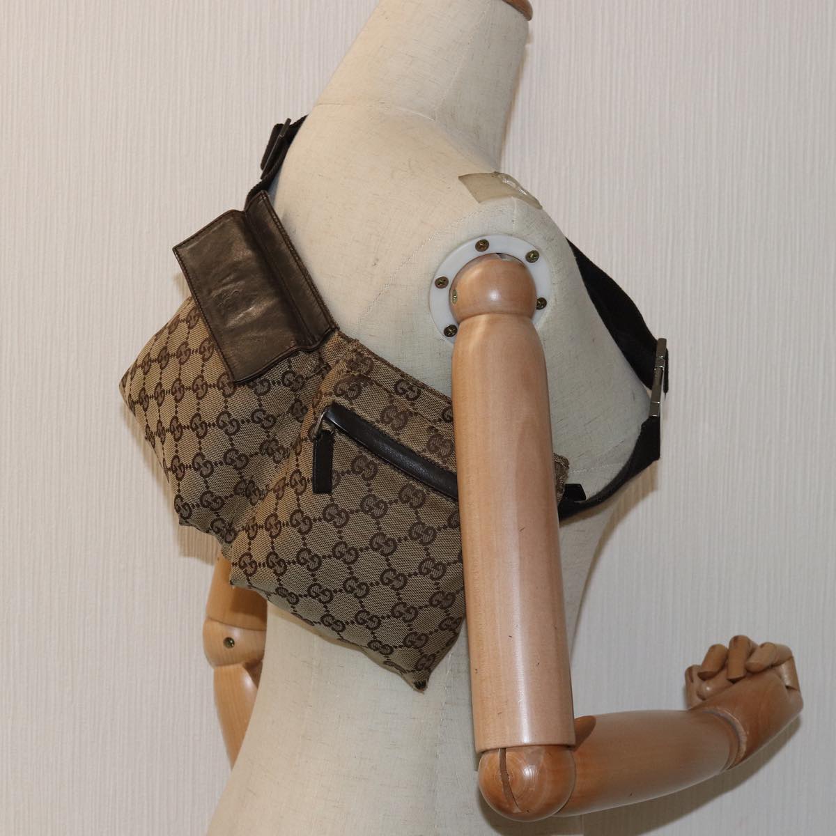 GUCCI GG Canvas Body Bag Beige 28566 74874