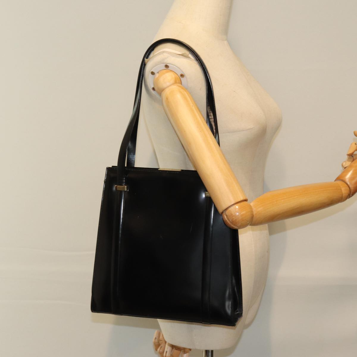 GUCCI Shoulder Bag patent Black 001 1781 1735 74975