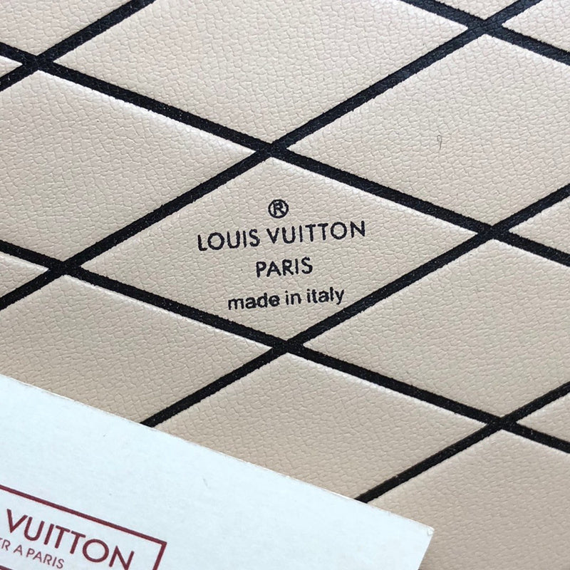 LOV2 Bags - Luxurious Bags 1943