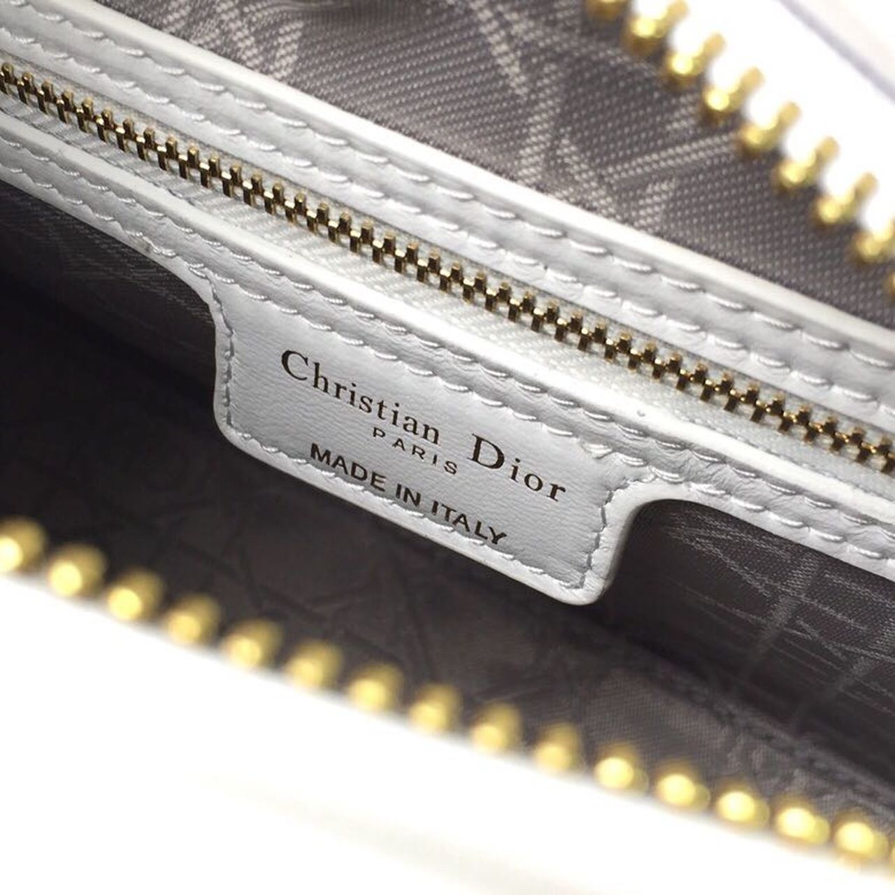 GLAMI MeGLAMIum Lady Bag Gold Toned Hardware White For Women 24cm/9in CD
