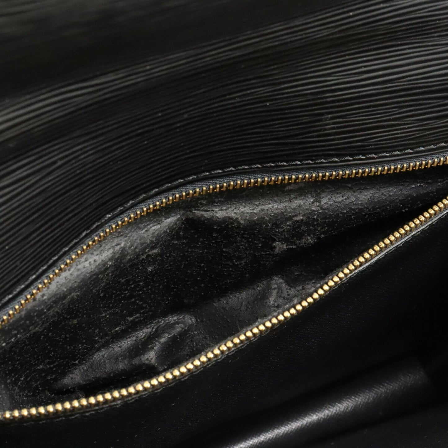 Louis Vuitton Monceau Leather Shoulder Bag ()