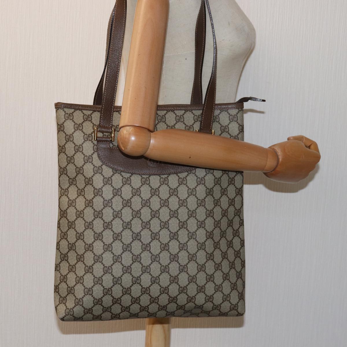 GUCCI GG Supreme Tote Bag PVC Beige 002 39 6130 8039 77023