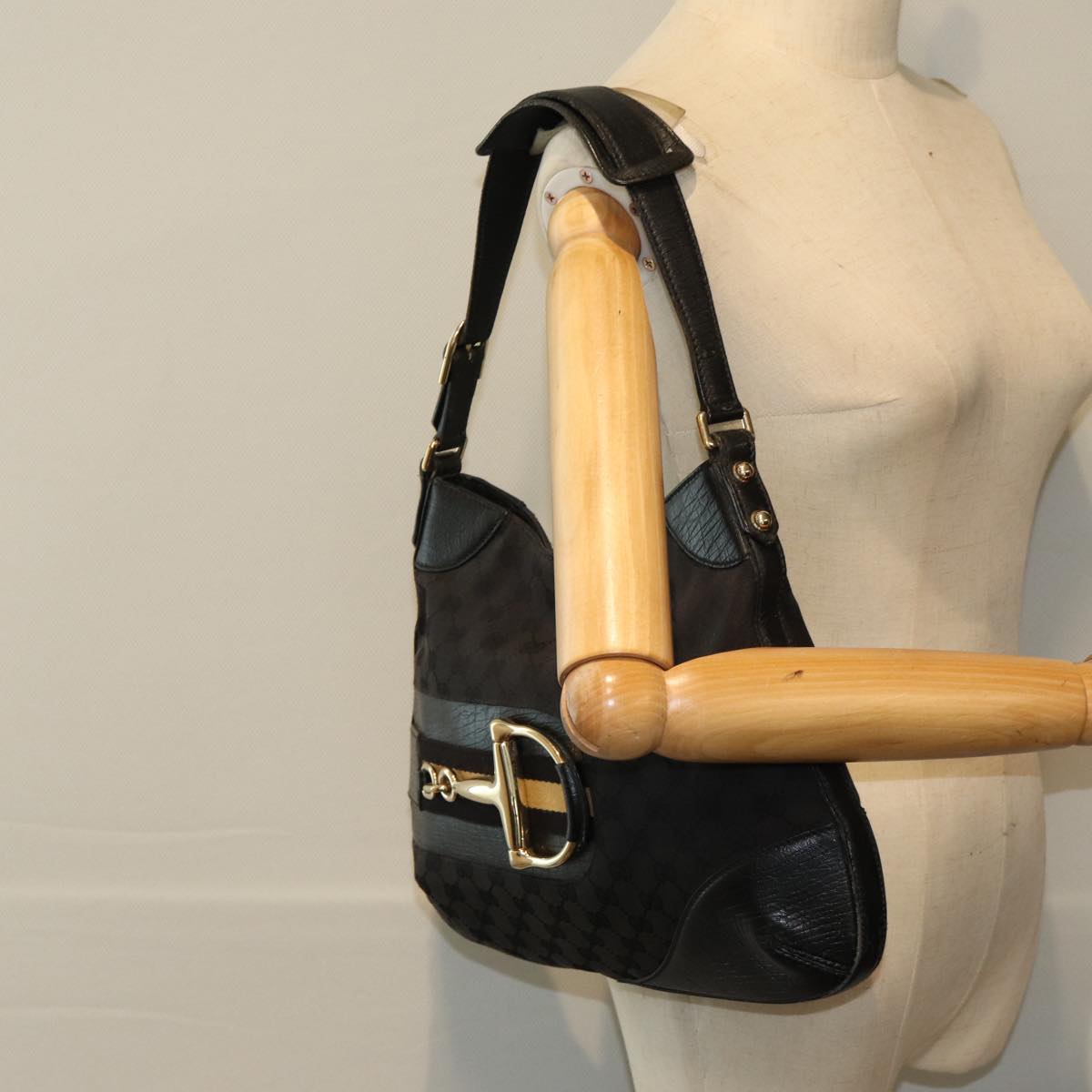 GUCCI GG Supreme Horsebit Shoulder Bag PVC Leather Black 137388 77823
