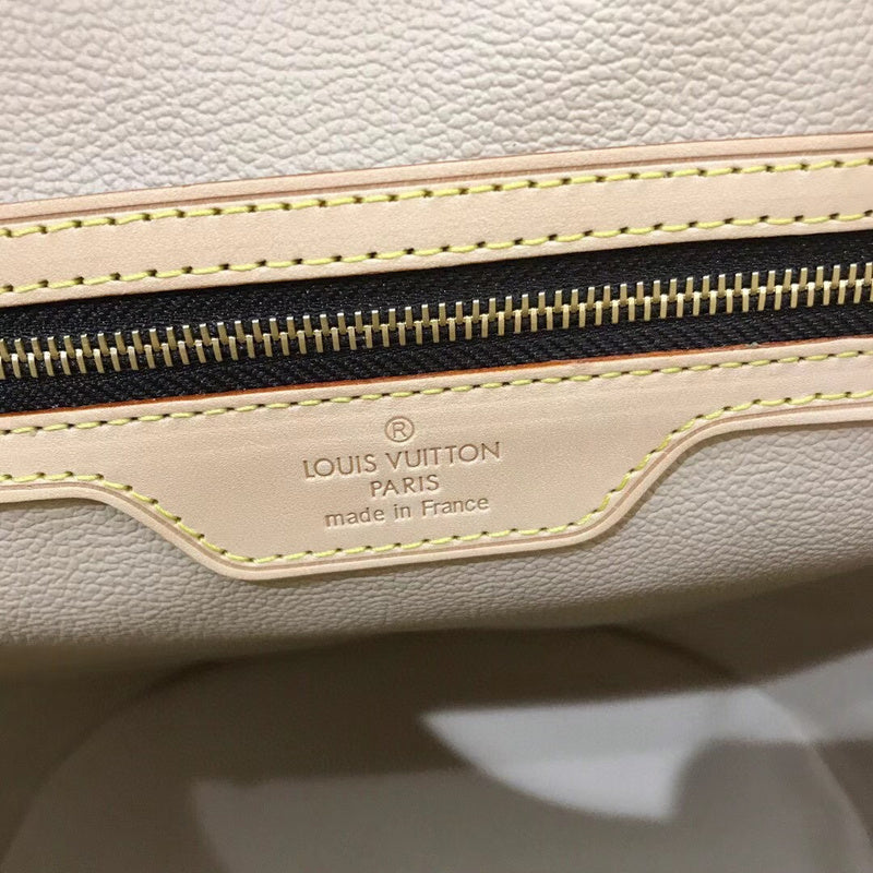 LOV2 Bags - Luxurious Bags 2569