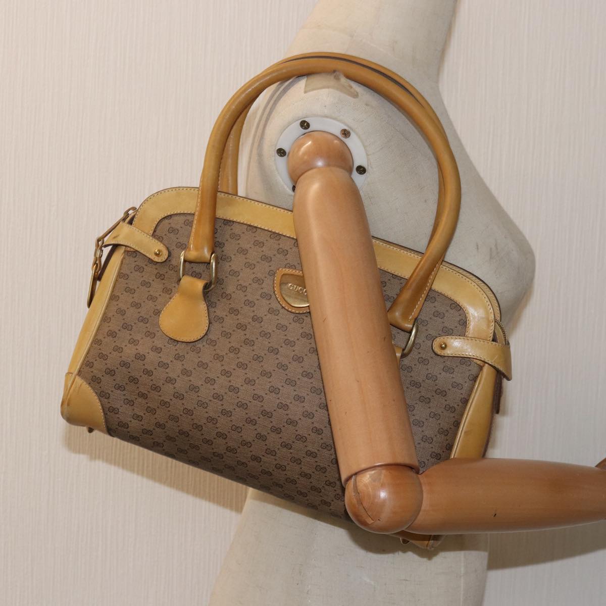 GUCCI Micro GG Supreme Hand Bag PVC Leather Beige 000 106 1325 79521