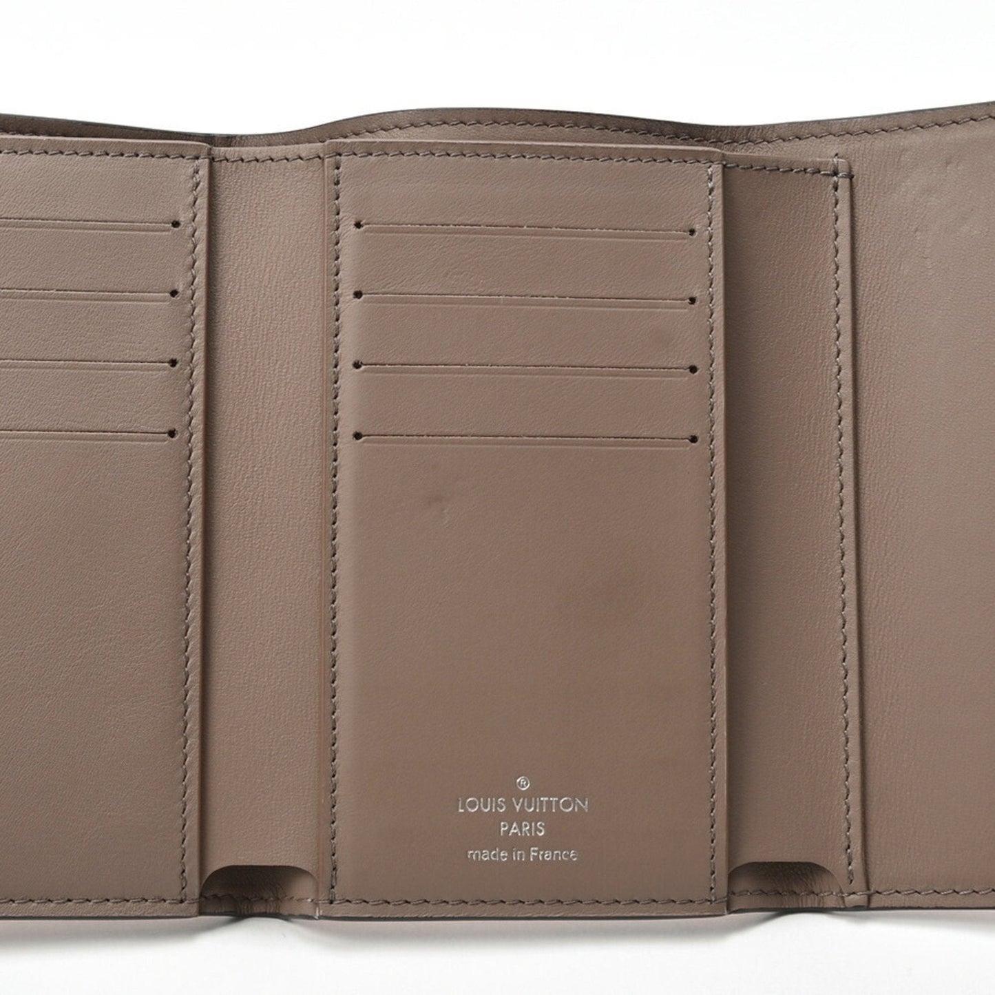 Louis Vuitton Capucines Leather Wallet ()