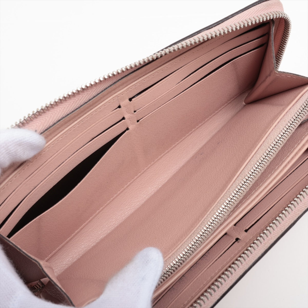 Louis Vuitton Machina M61868 Magnolia Round Wallet