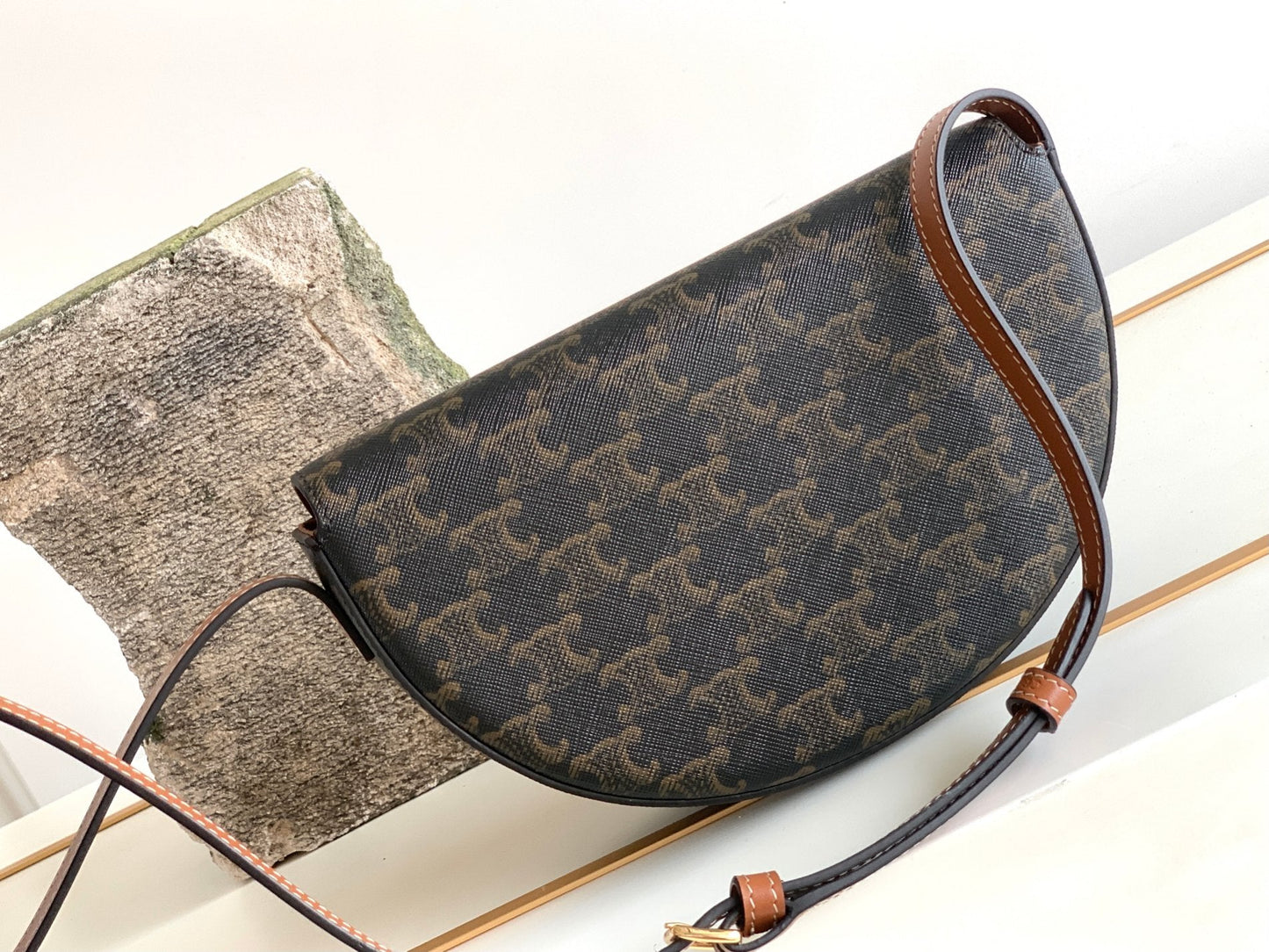 GLAMI BesaGLAMI In Triomphe Canvas Bag Brown For Women 9in/23cmÂÂ