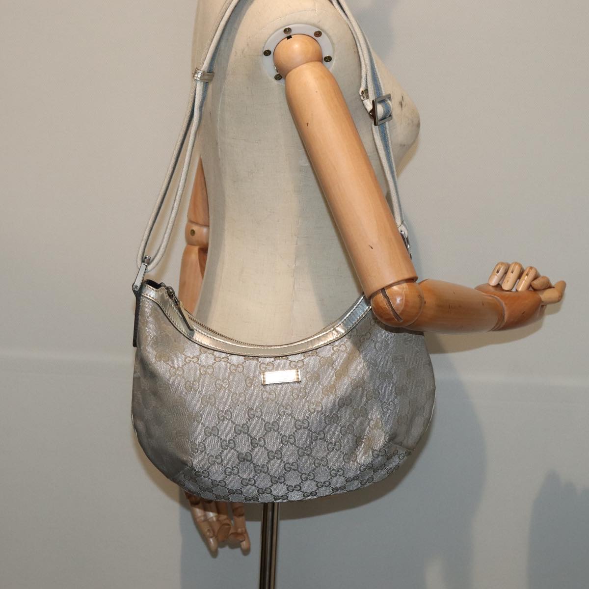 GUCCI GG Canvas Sherry Line Shoulder Bag Silver Gray 181092 80134