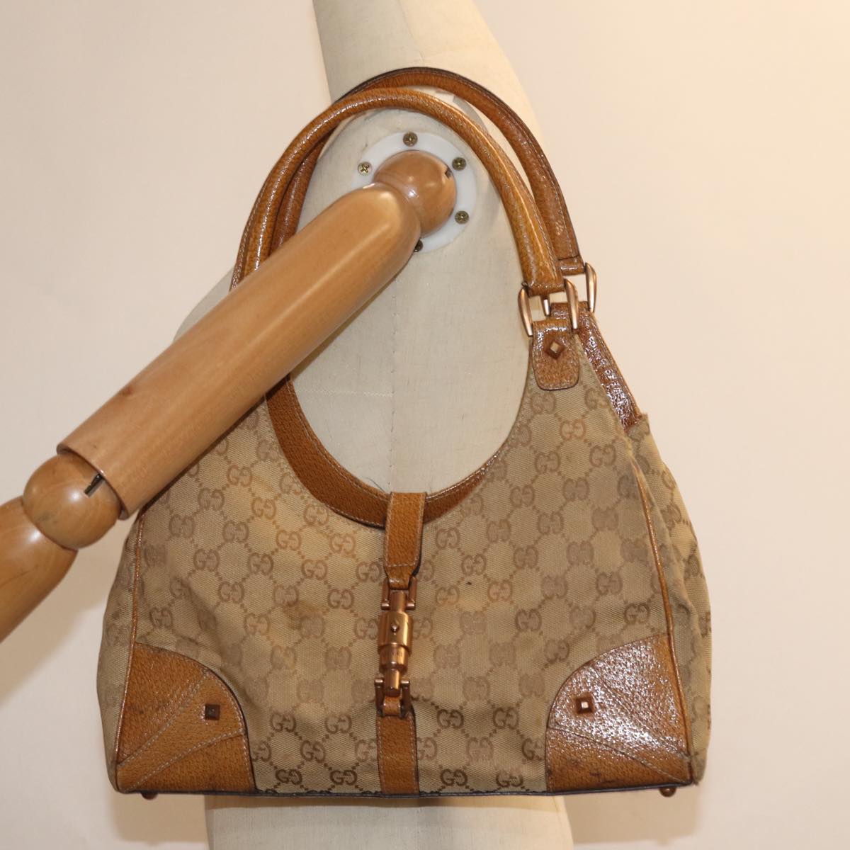 GUCCI GG Canvas Jackie Hand Bag Beige 124407 81153