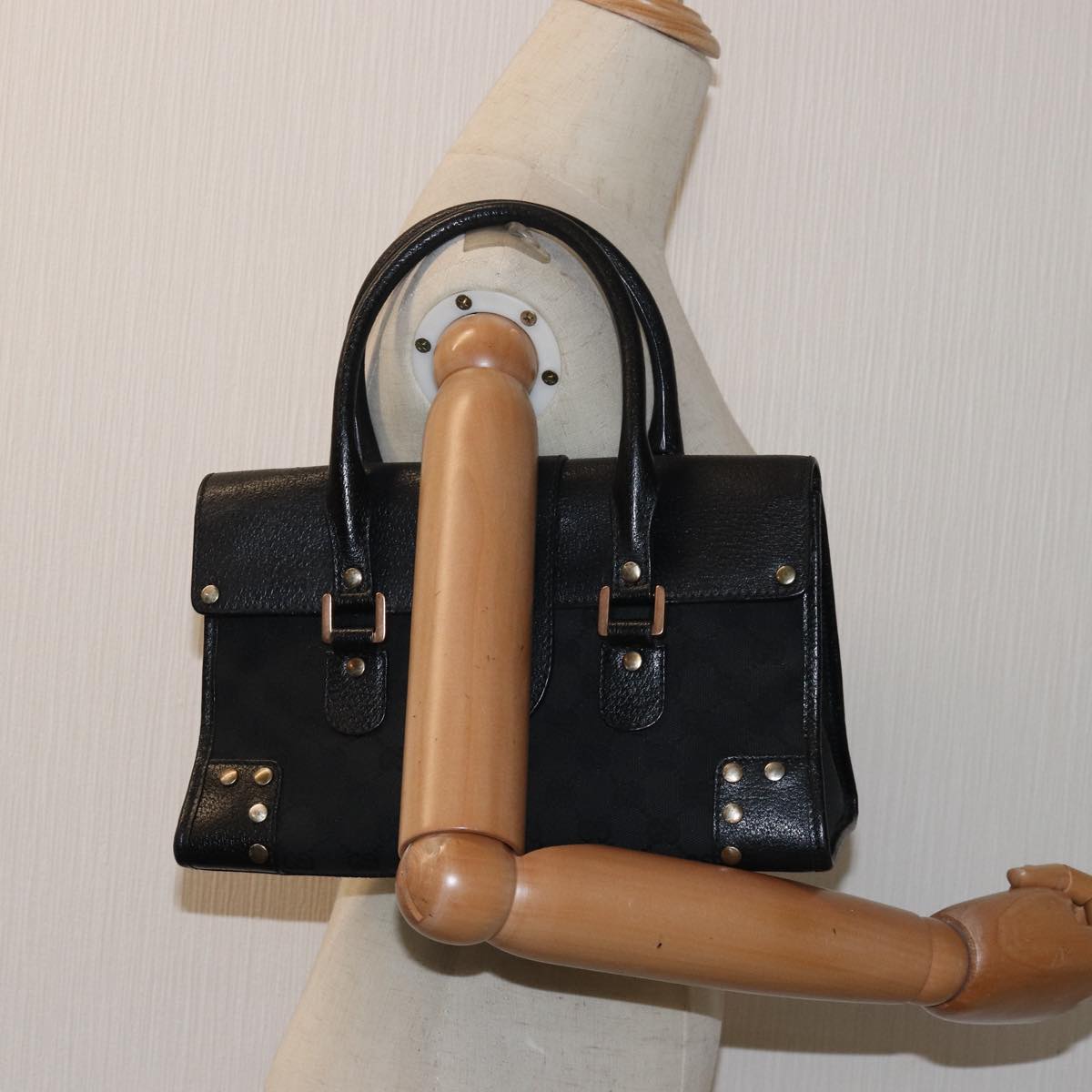 GUCCI GG Canvas Hand Bag Black 124286 81873