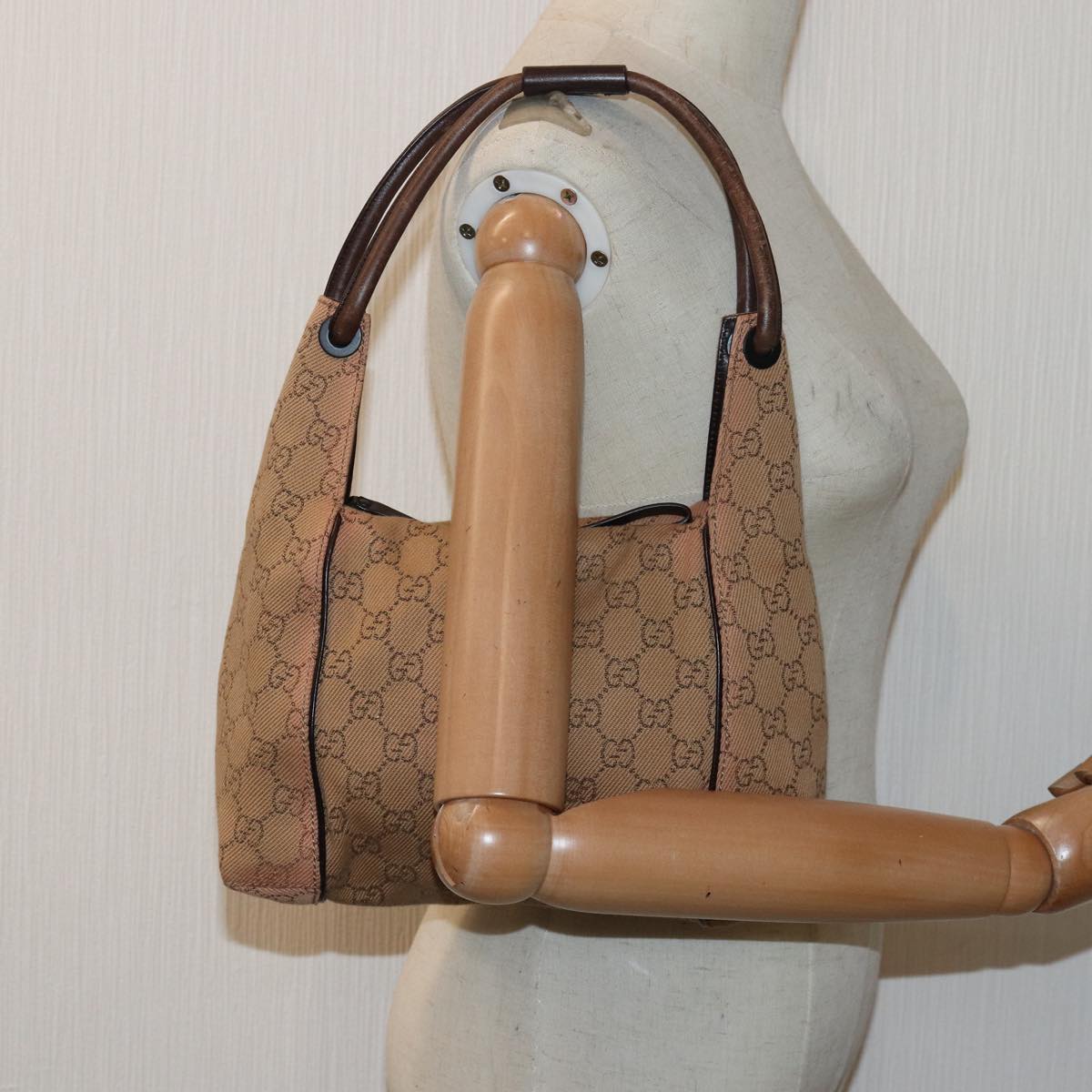 GUCCI GG Canvas Shoulder Bag Beige 101333 82099