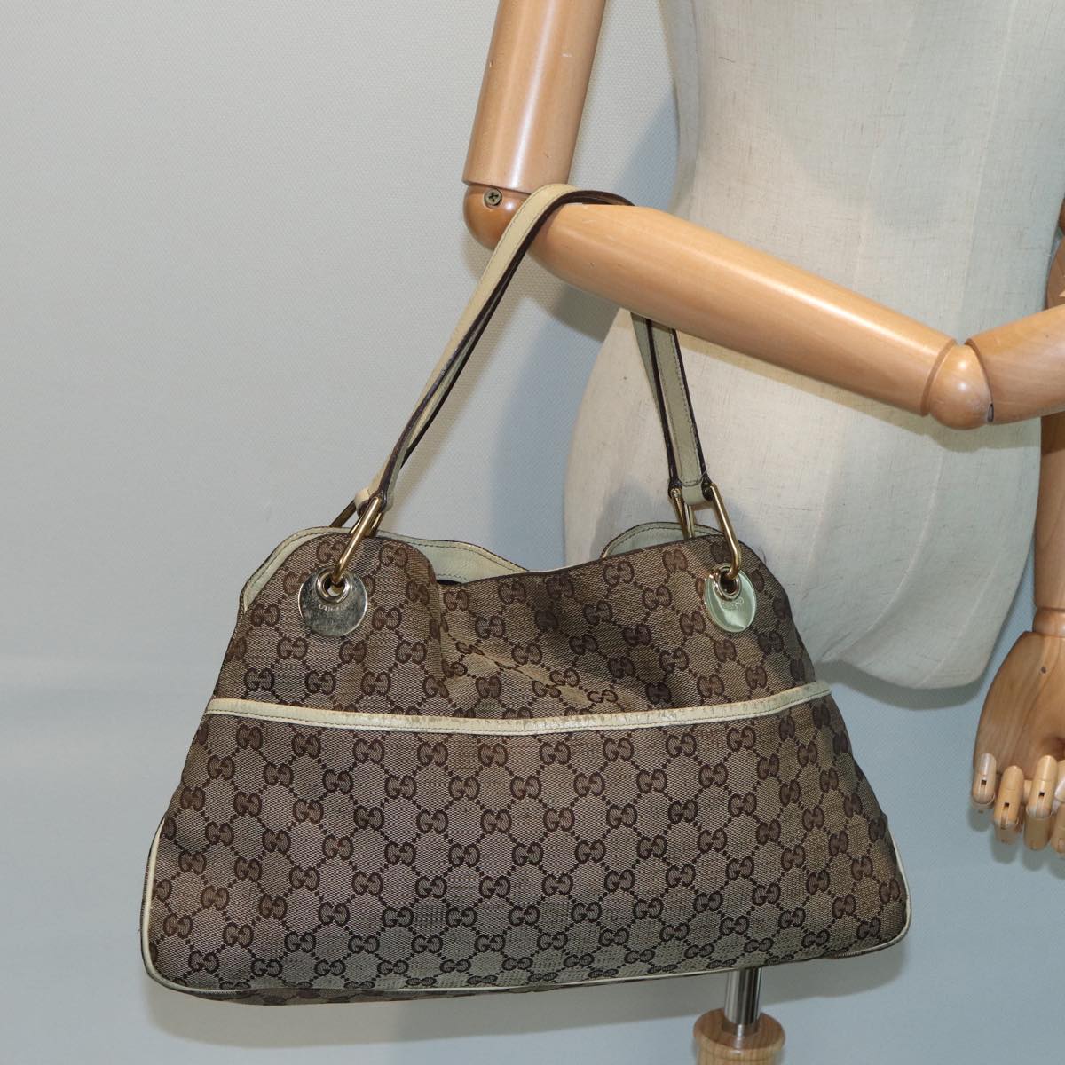 GUCCI GG Canvas Shoulder Bag Beige 121023 82193