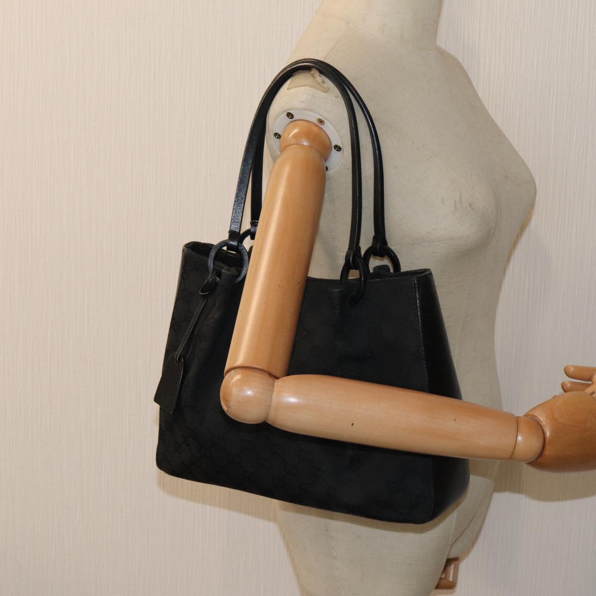 GUCCI GG Canvas Hand Bag Black 101919 82264