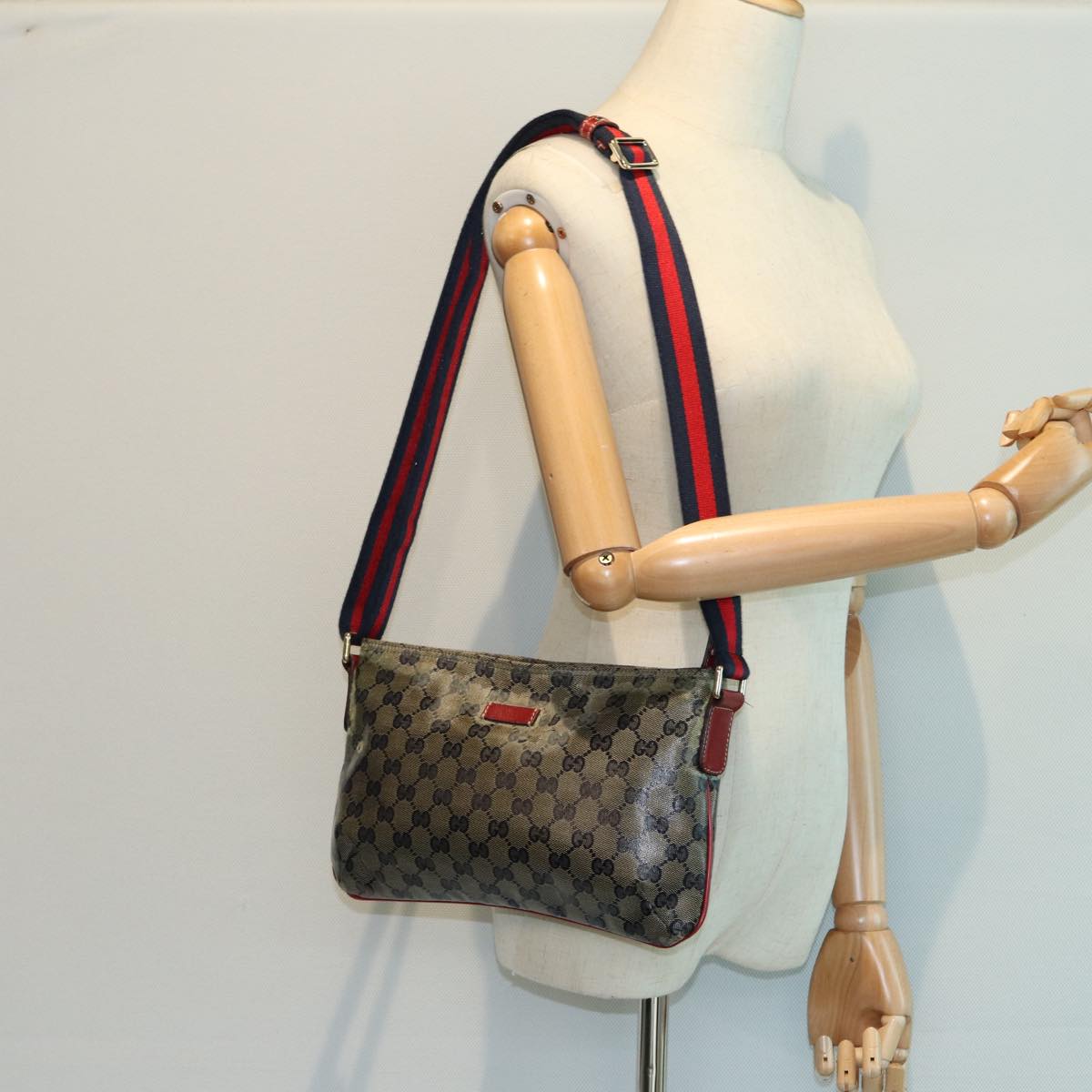 GUCCI GG Crystal Shoulder Bag Beige Red 189749 82868