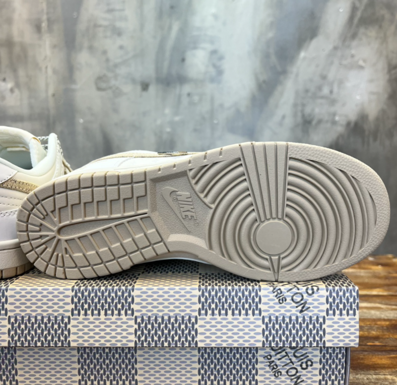 SAMC - NKE Shoes - 007