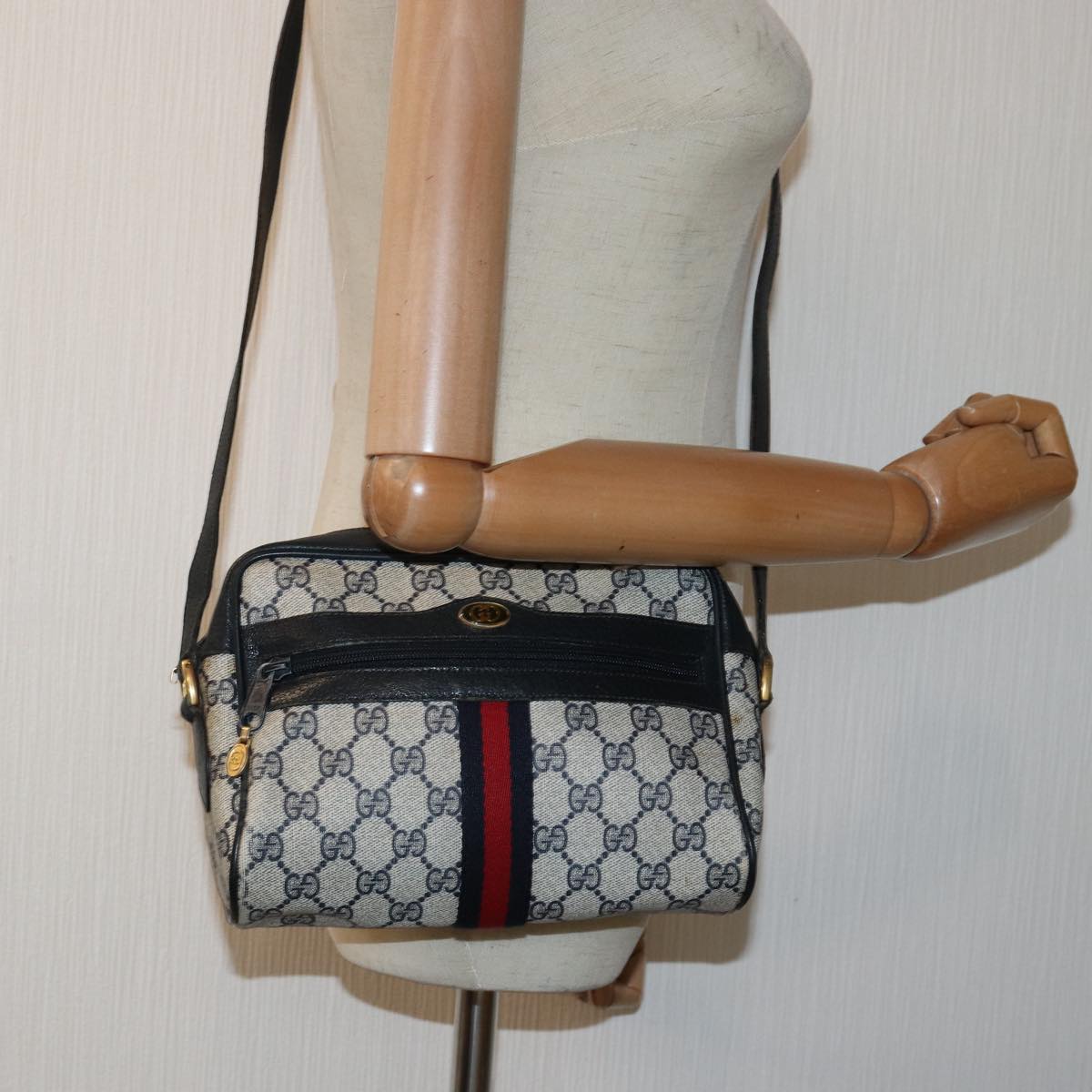GUCCI GG Canvas Sherry Line Shoulder Bag PVC Leather Navy Red 83291