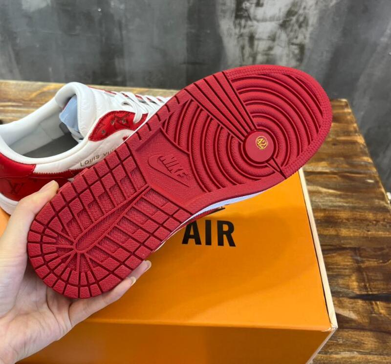SAMC - NKE Shoes - 402