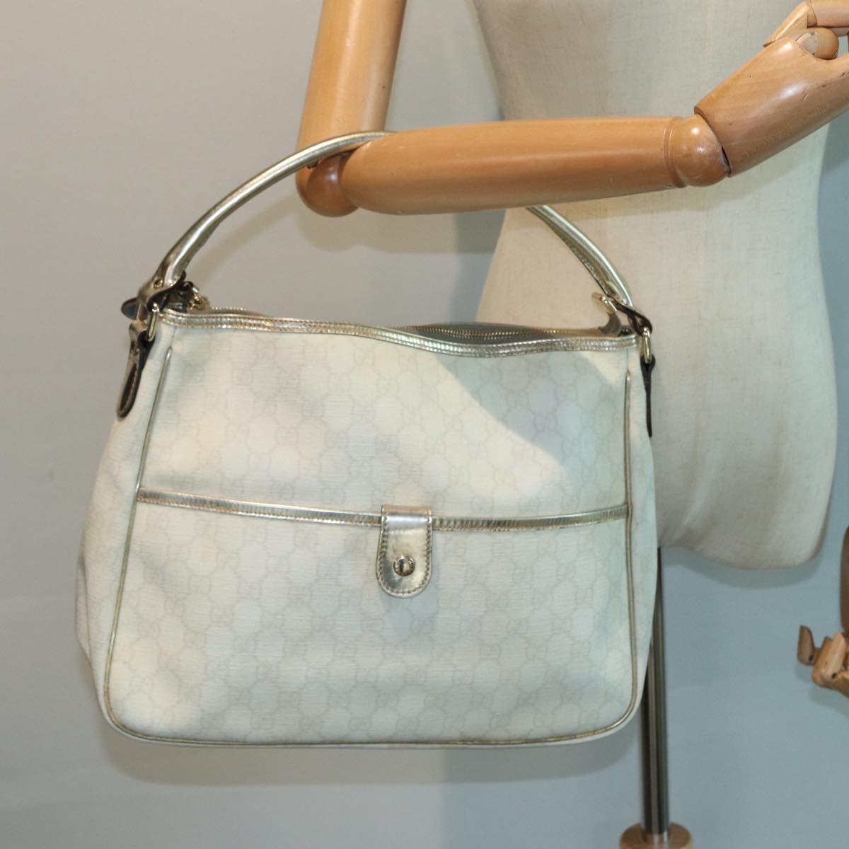 GUCCI GG Canvas Shoulder Bag PVC Leather White 84436