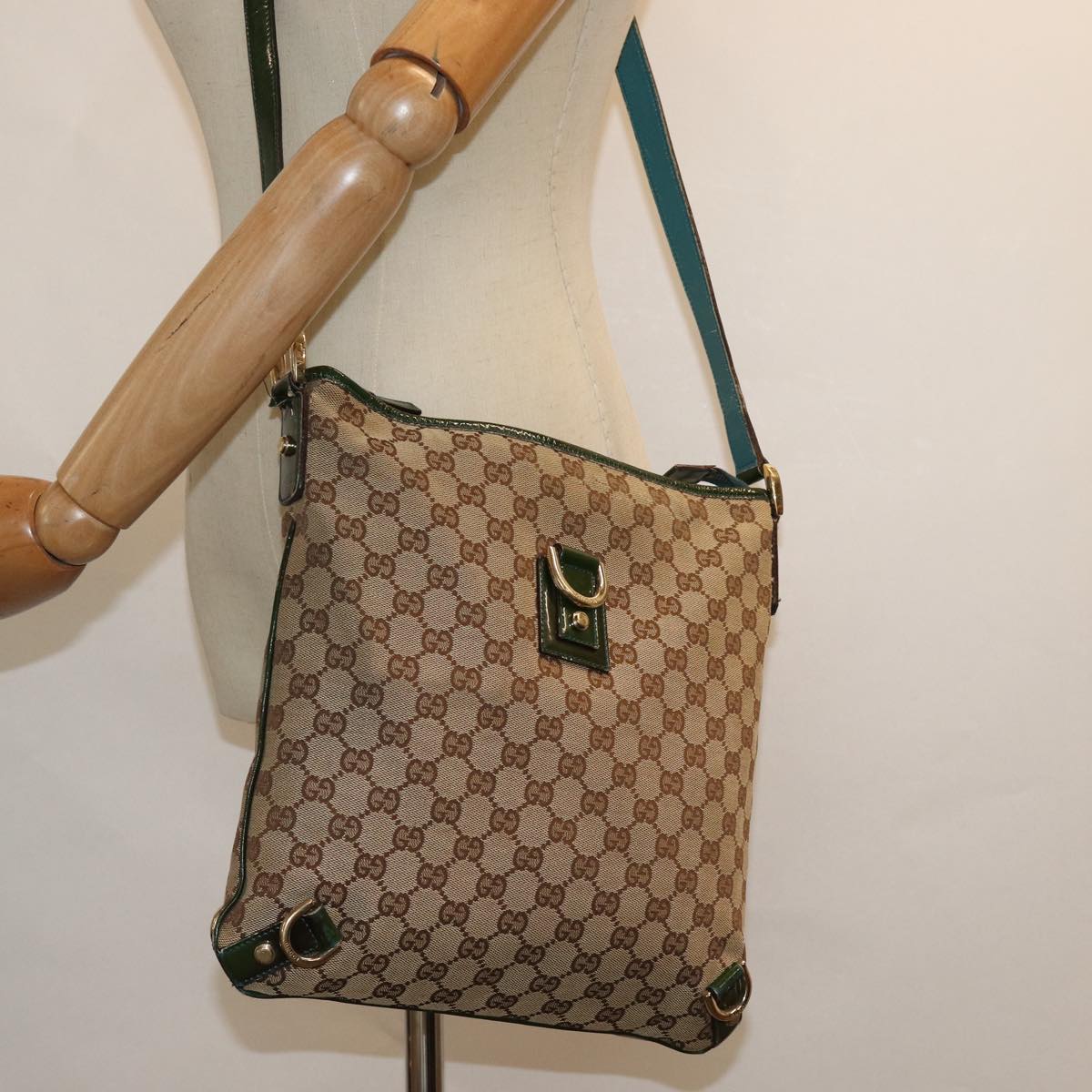 GUCCI GG Canvas Shoulder Bag Beige 131326 84767