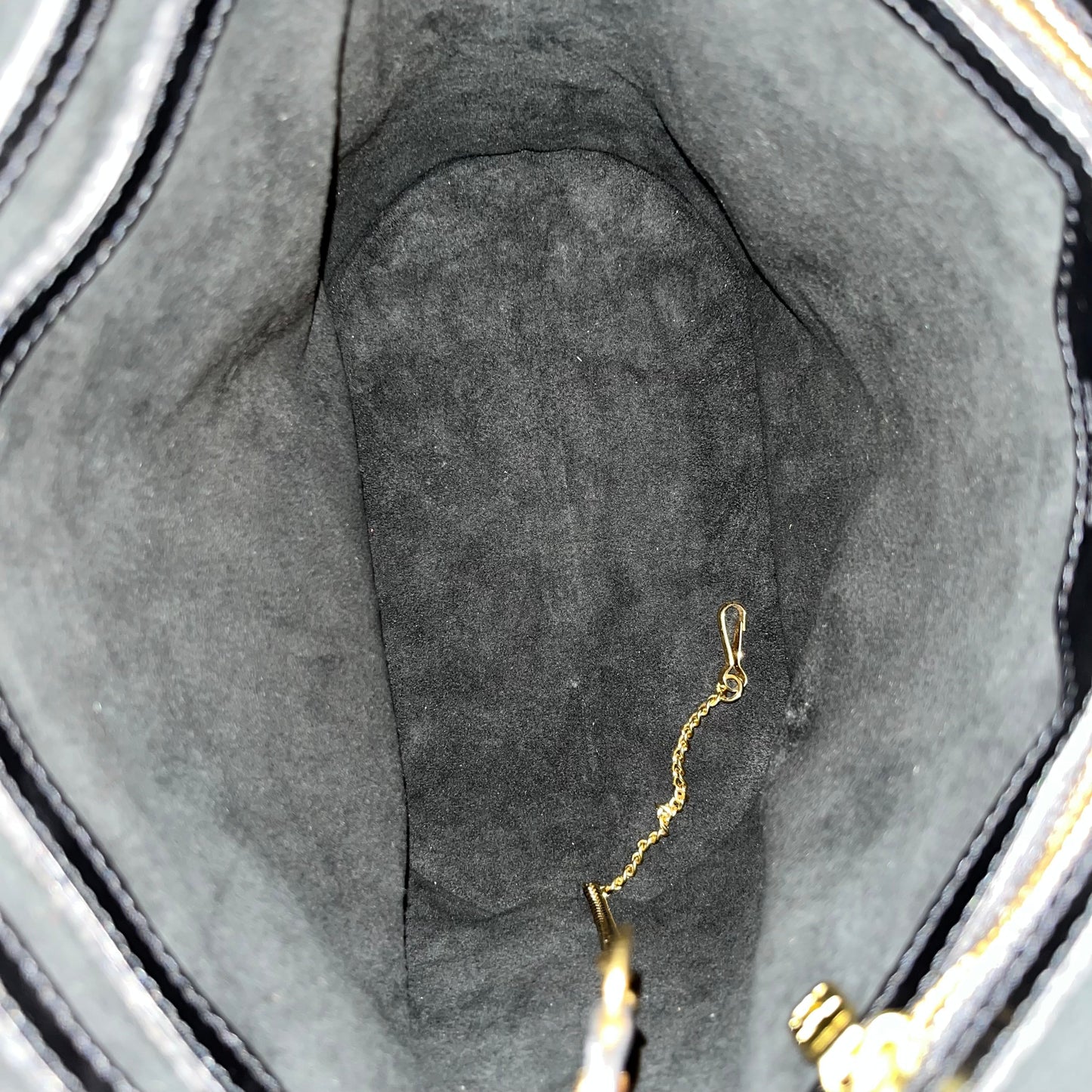 LOUIS VUITTON Petit Bucket Bag Epi Leather
