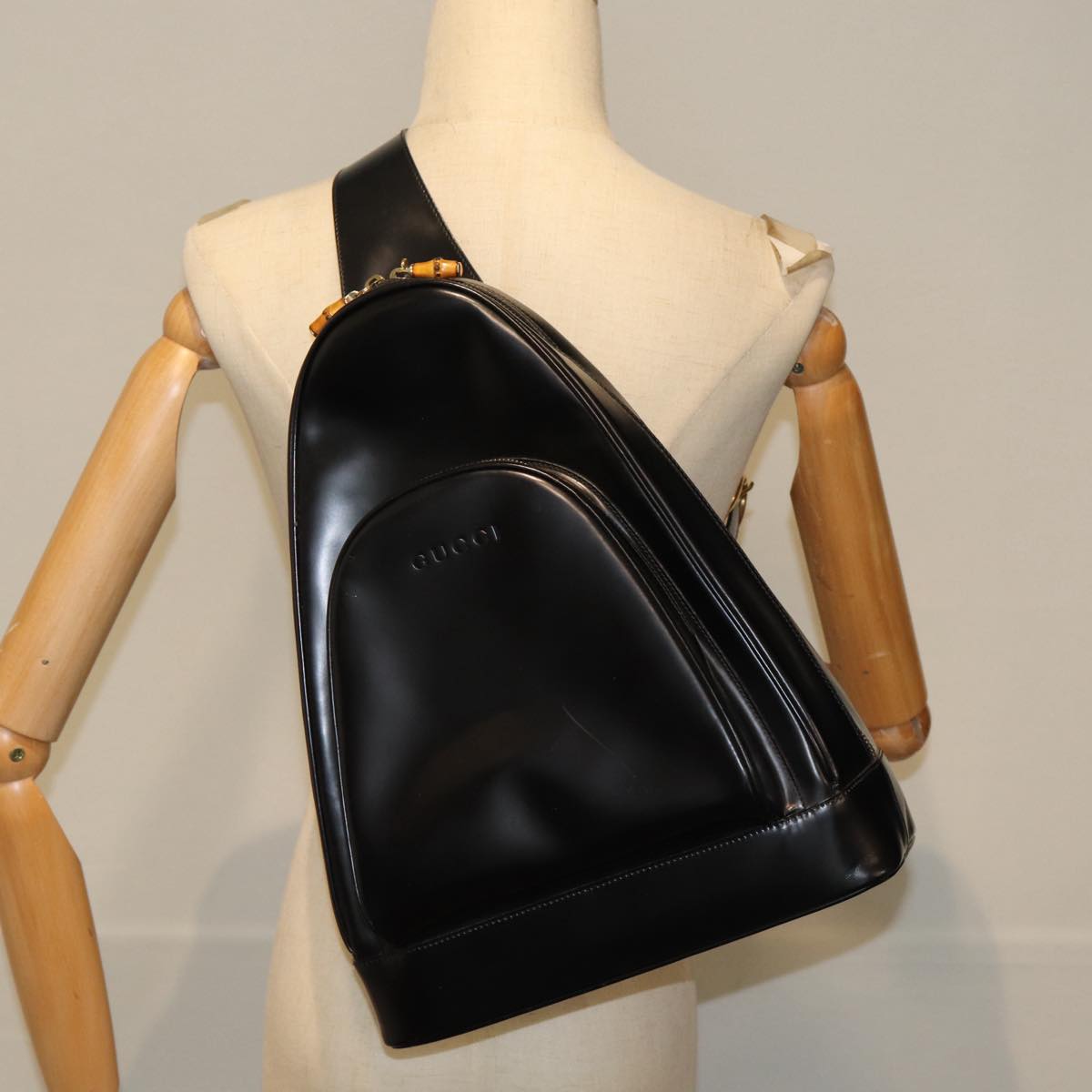 GUCCI Shoulder Bag Patent leather Black Gold 003 3444 0027 85163