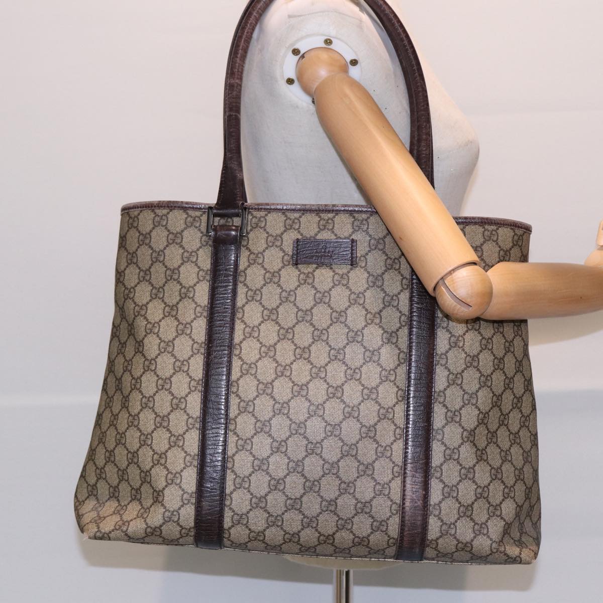 GUCCI GG Supreme Shoulder Bag Beige Silver 114288 85858