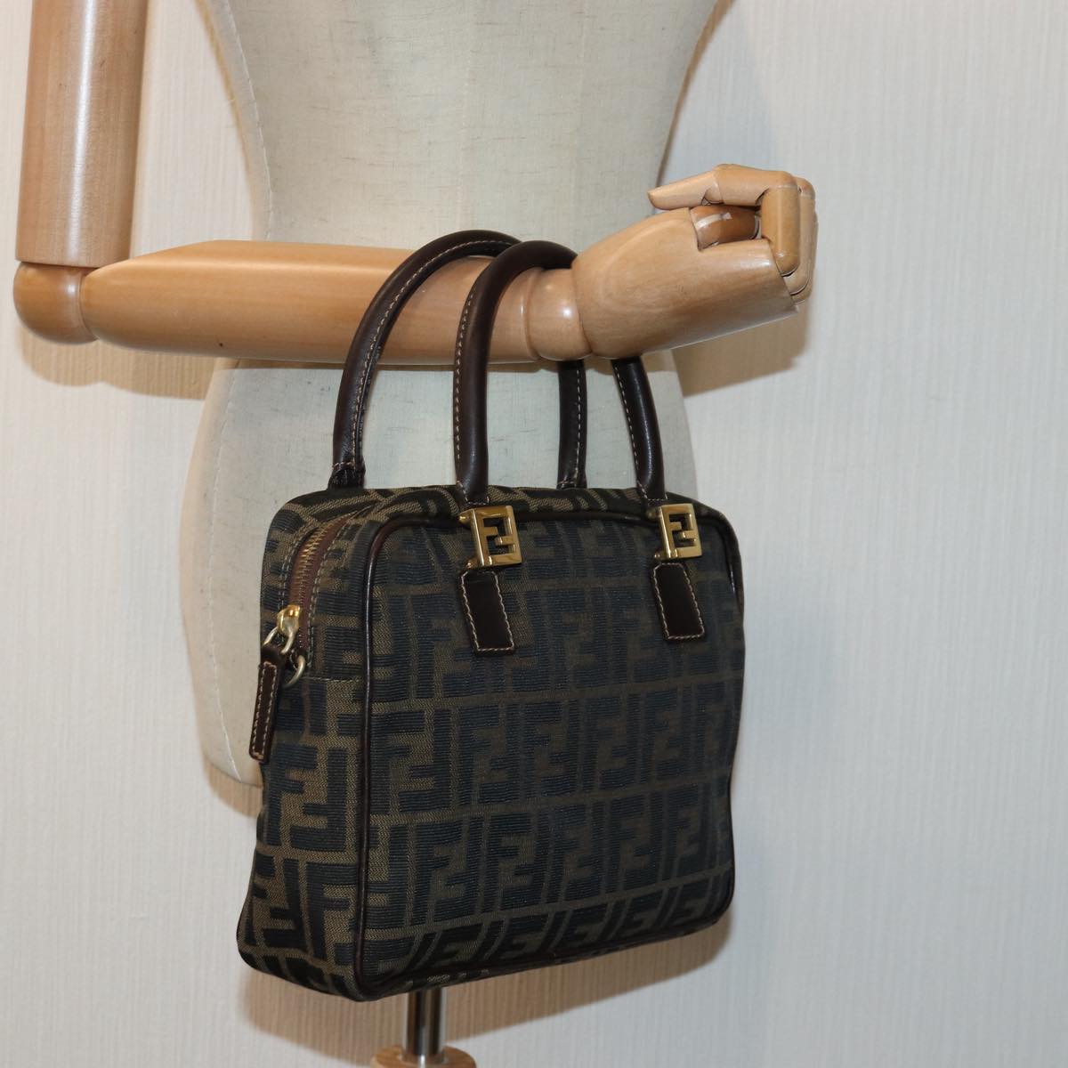 FENDI Zucca Canvas Hand Bag Brown Black gold 85877