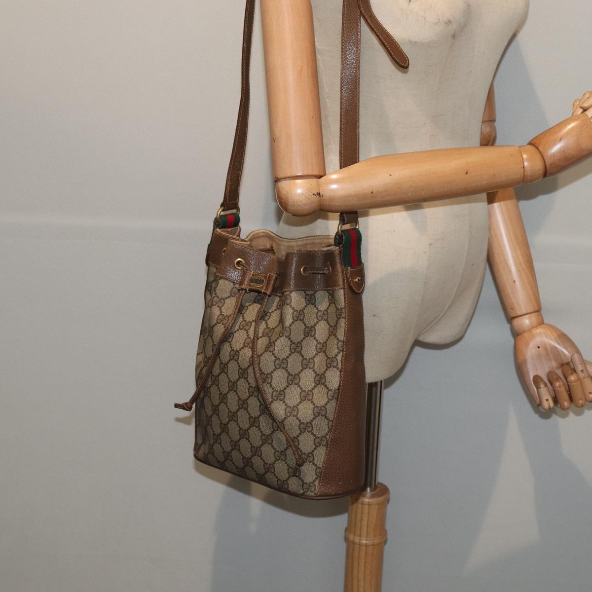 GUCCI GG Supreme Web Sherry Line Shoulder Bag Beige Gold 41 02 034 86914