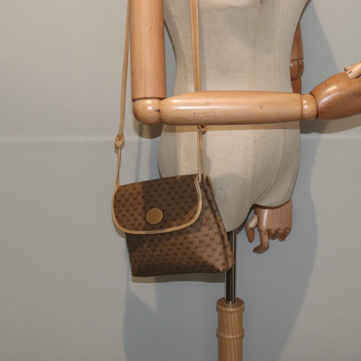GUCCI Micro GG Supreme Shoulder Bag PVC Beige Gold 49 007 5548 87020
