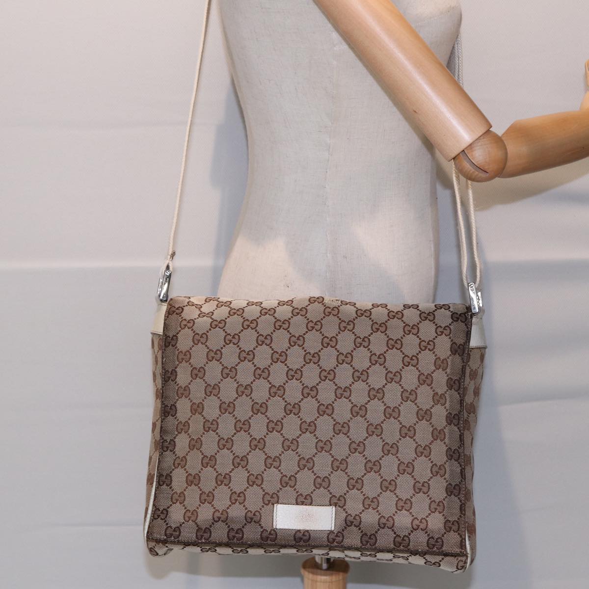GUCCI GG Canvas Shoulder Bag Beige Silver 146236 87424