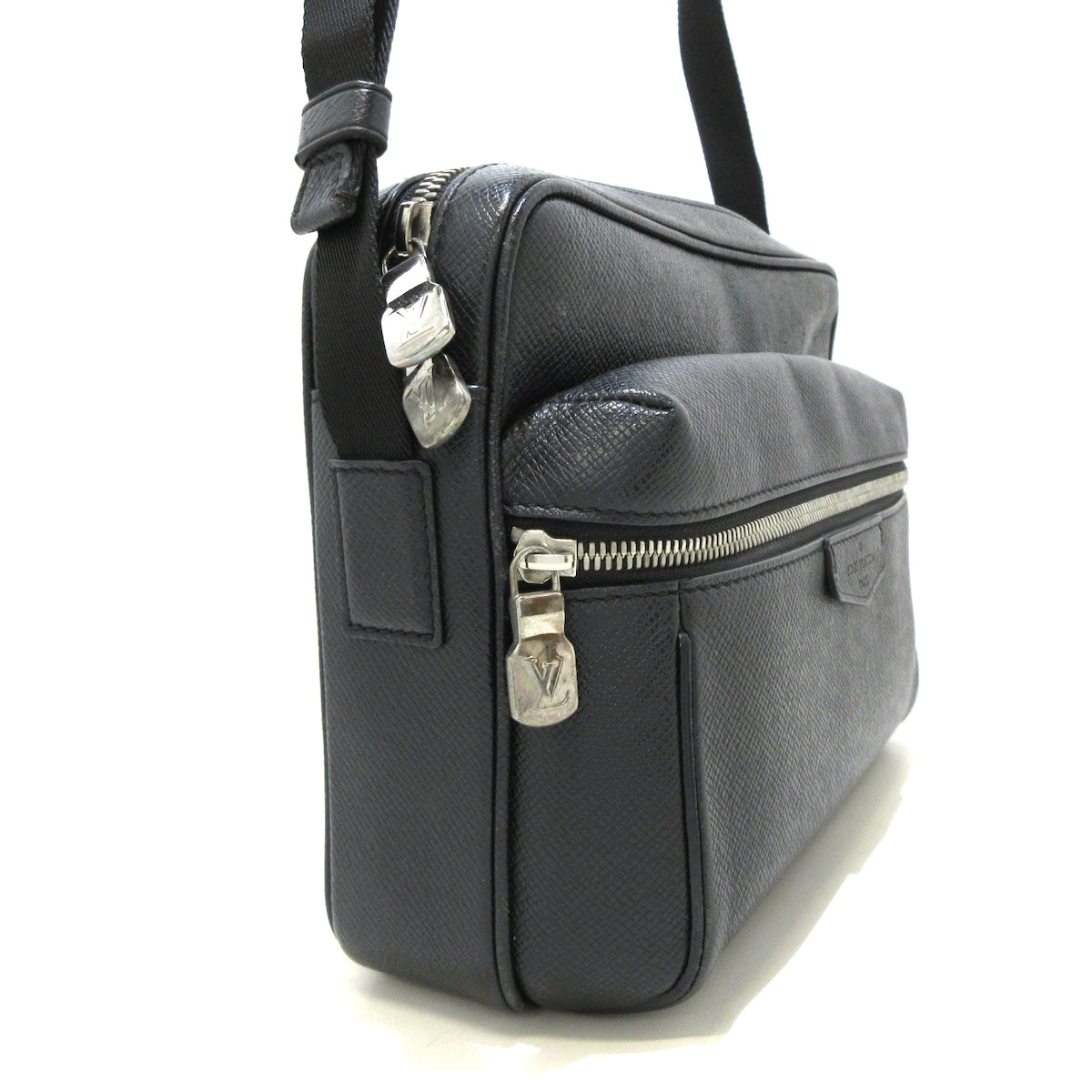 Louis Vuitton Outdoor Leather Shoulder Bag ()